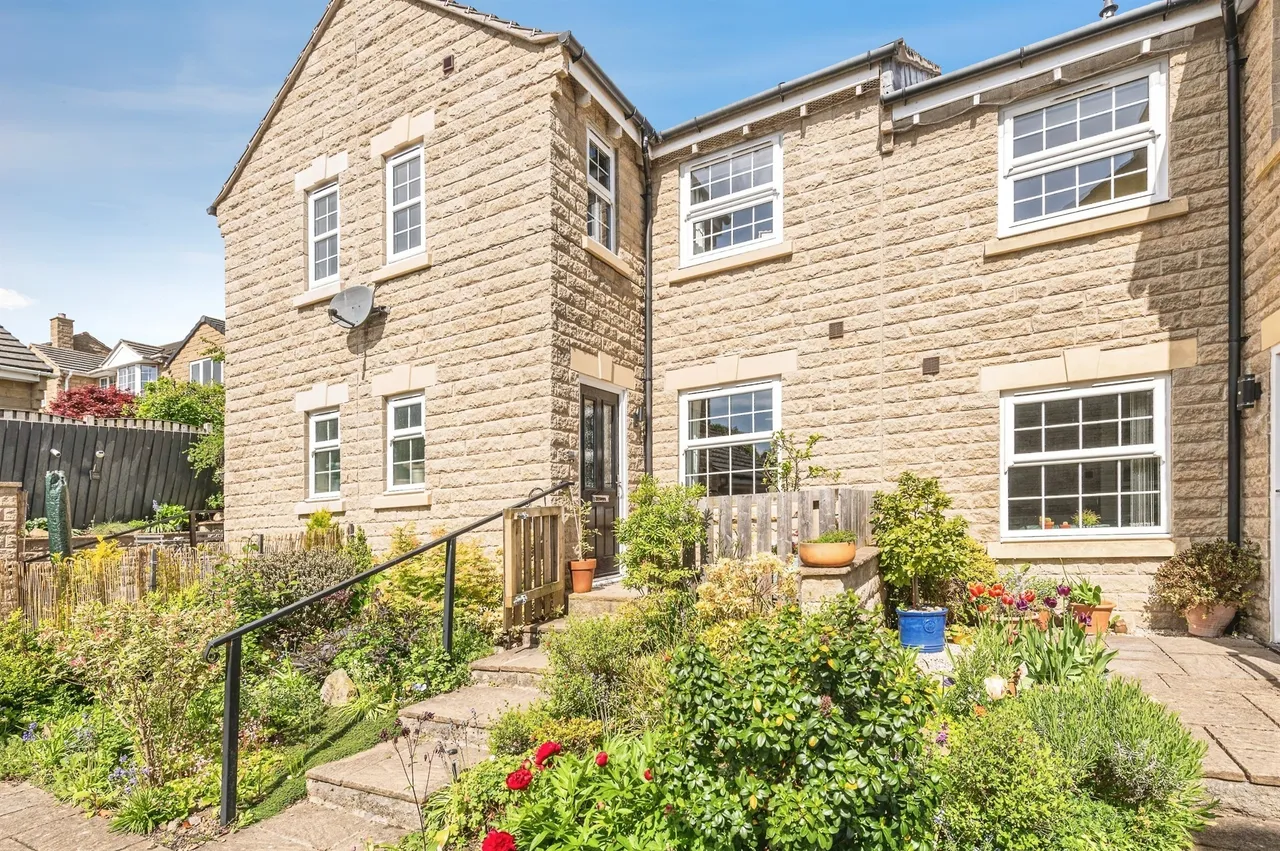 2 bed house for sale, Gardeners Walk, Skelmanthorpe, HD8