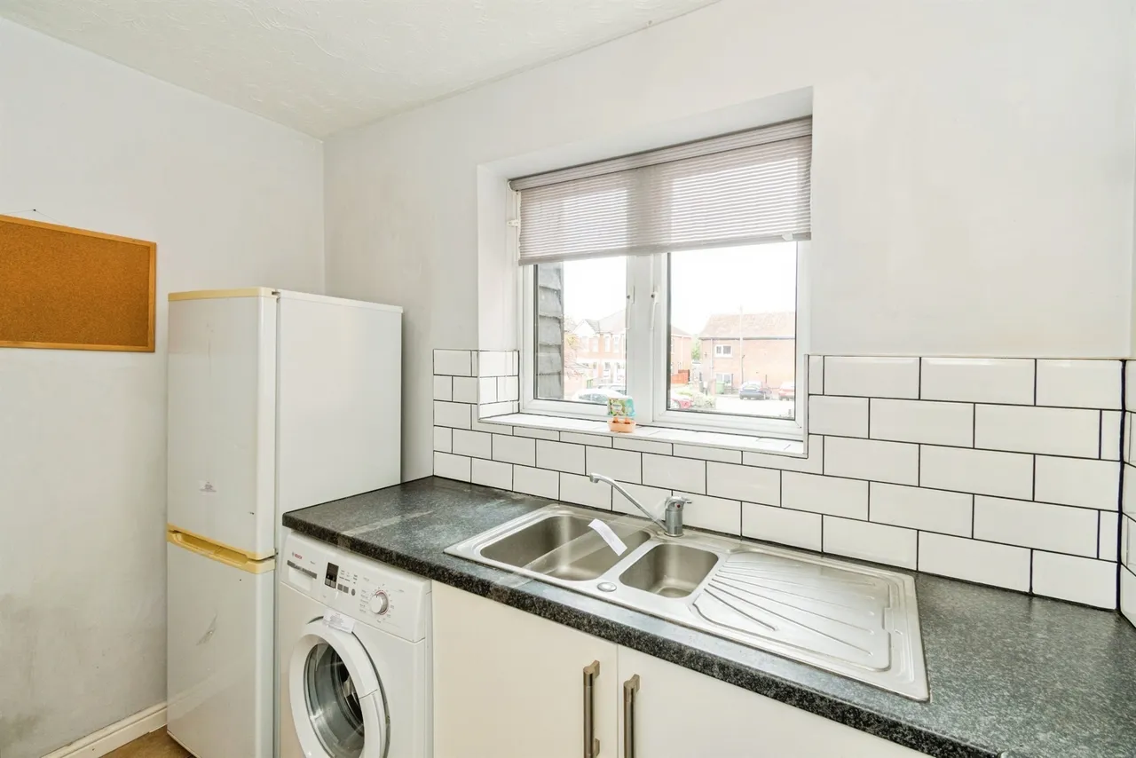 Priory Avenue, Southampton, SO17, photo 6