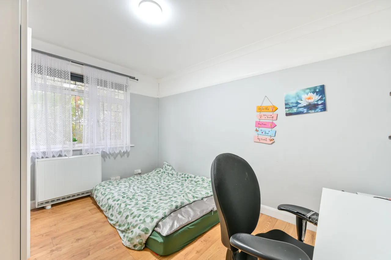 Greenford, UB6, photo 6