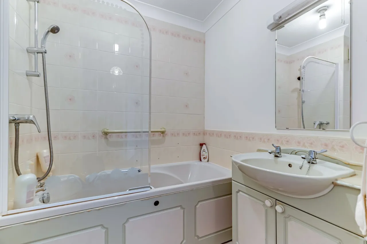 Springs Lane, Ilkley, LS29, photo 6