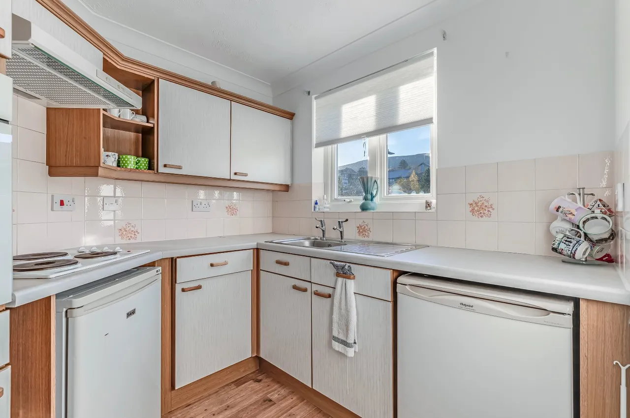 Springs Lane, Ilkley, LS29, photo 2