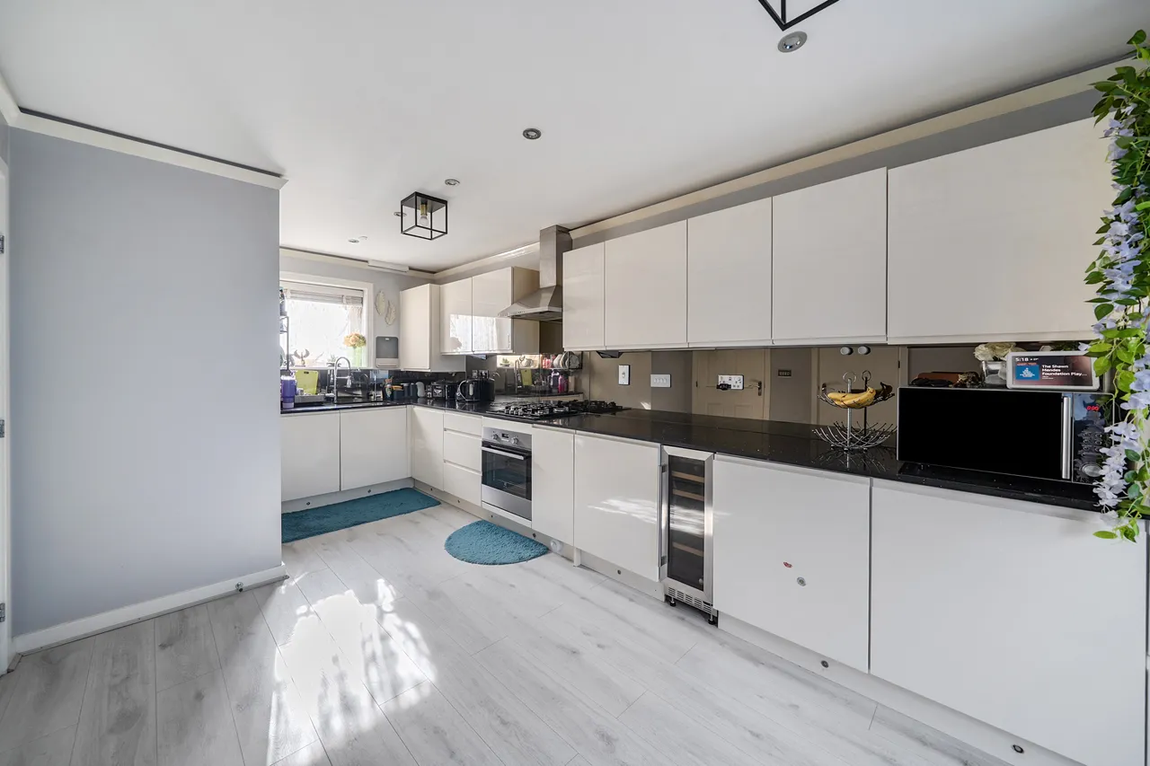 23 Lange Road, HARROW, photo 6