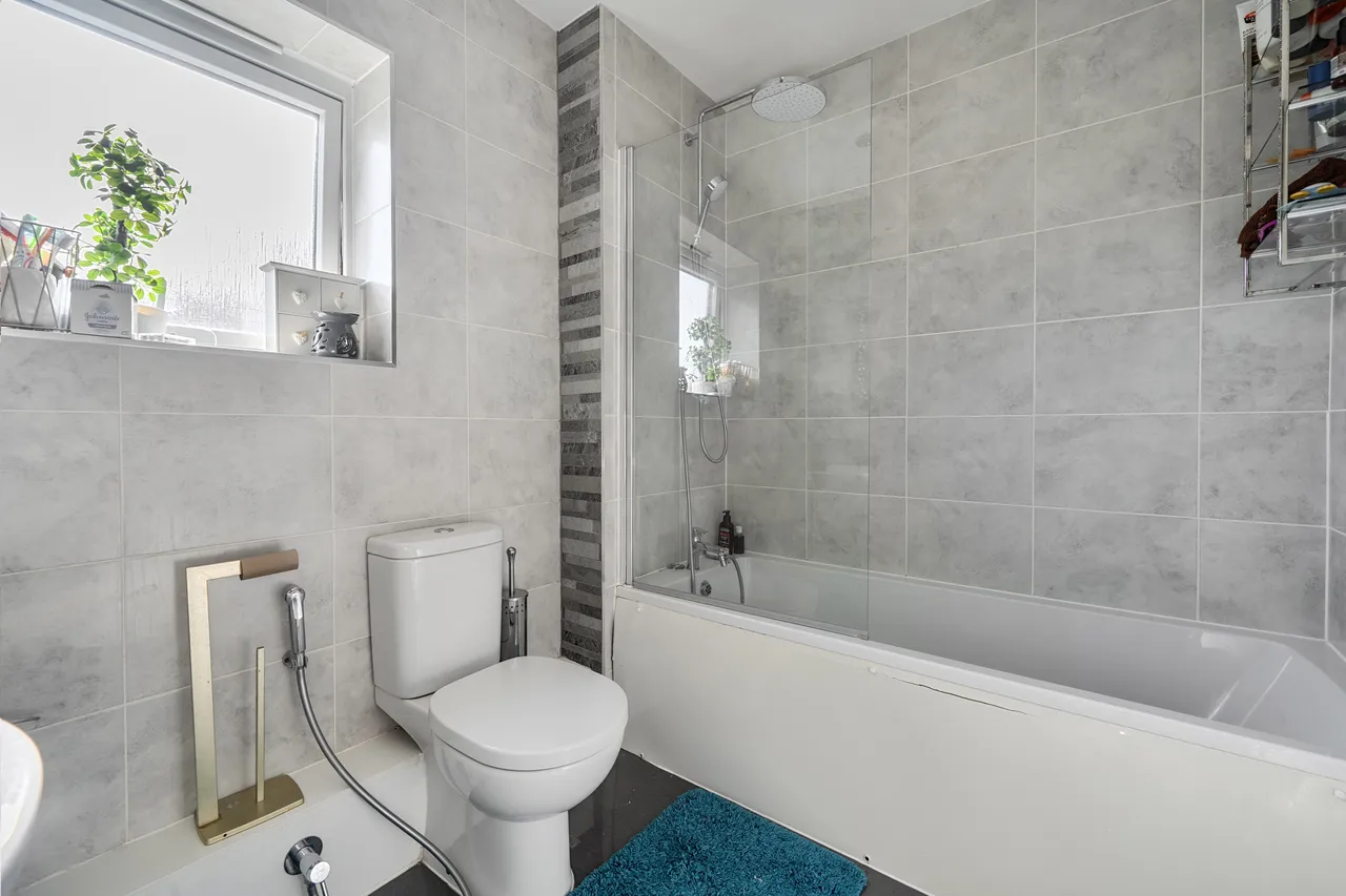 23 Lange Road, HARROW, photo 12