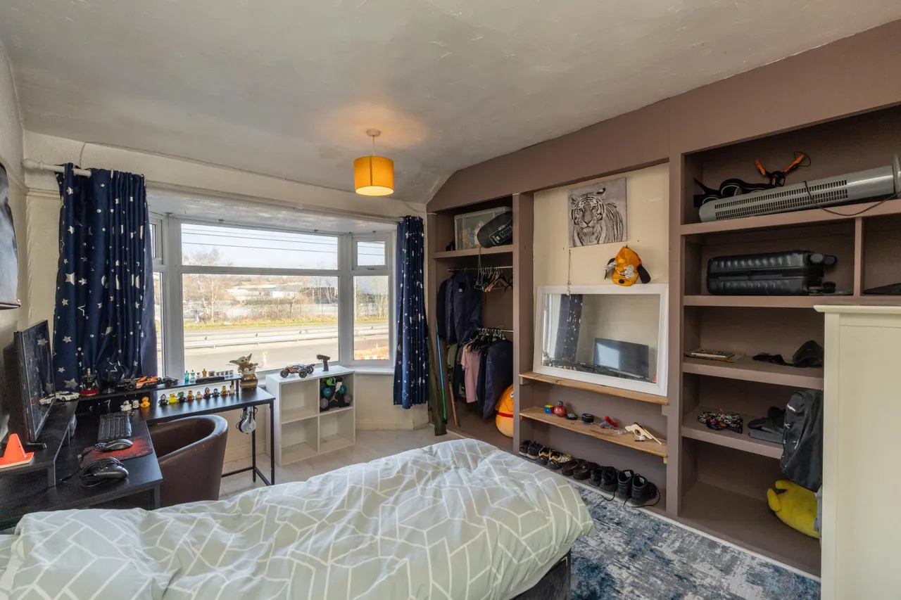 East Lancashire Road, Manchester, M28, photo 26