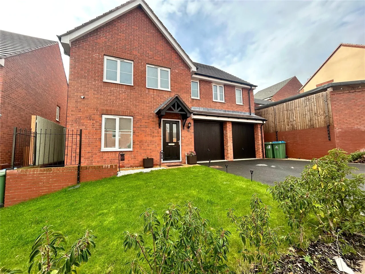 5 bed house for sale — Shoemakers Close, Keresley End, Coventry, West Midlands, CV7