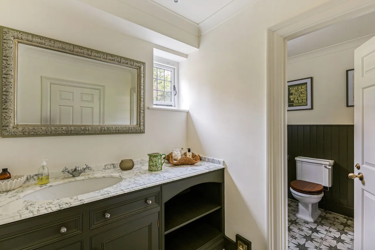Swifts Close, Moor Park, Farnham, GU10, photo 4