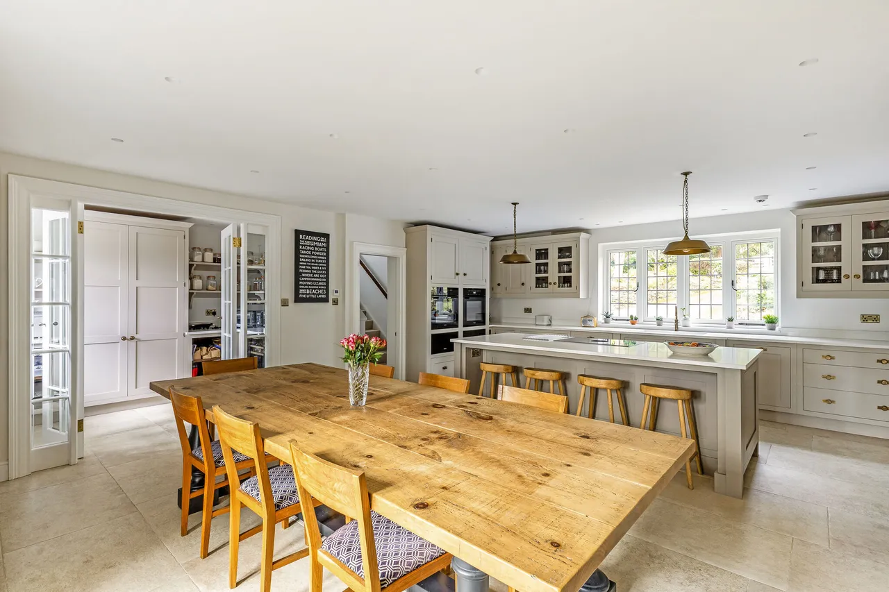Swifts Close, Moor Park, Farnham, GU10, photo 12