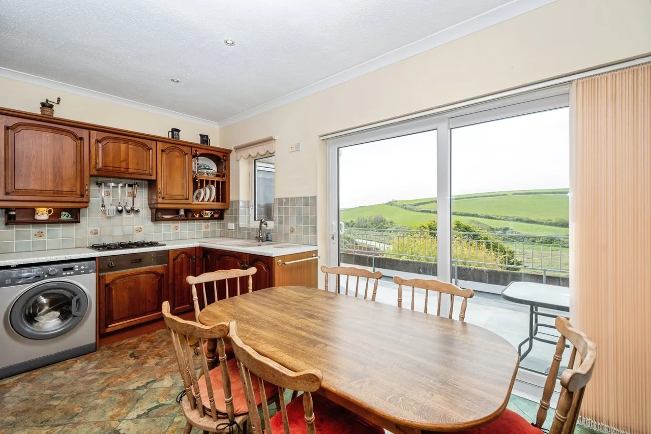 Tredour Road, Newquay, TR7, photo 11