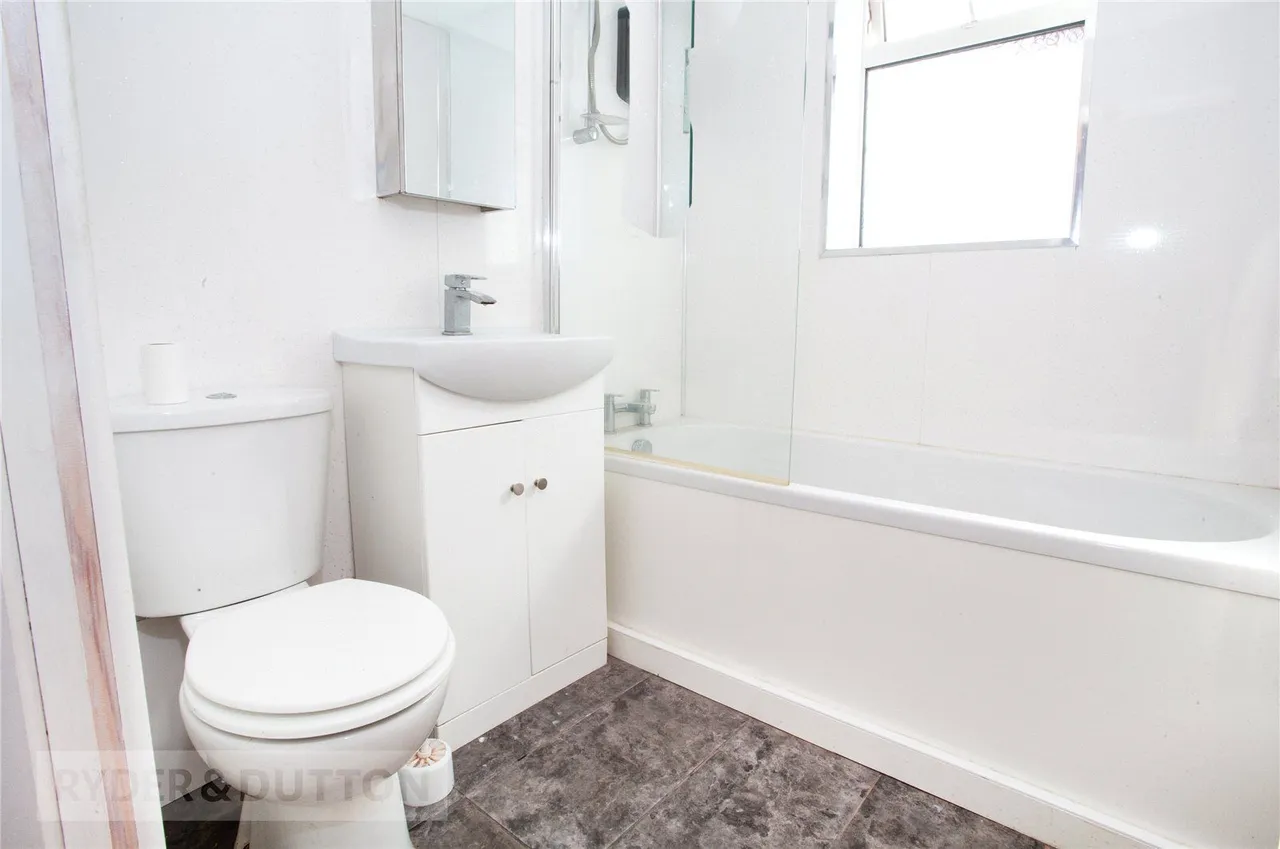 Furness Road, Middleton, M24, photo 17