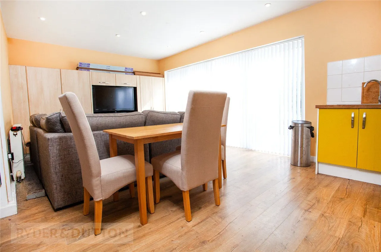 Furness Road, Middleton, M24, photo 7