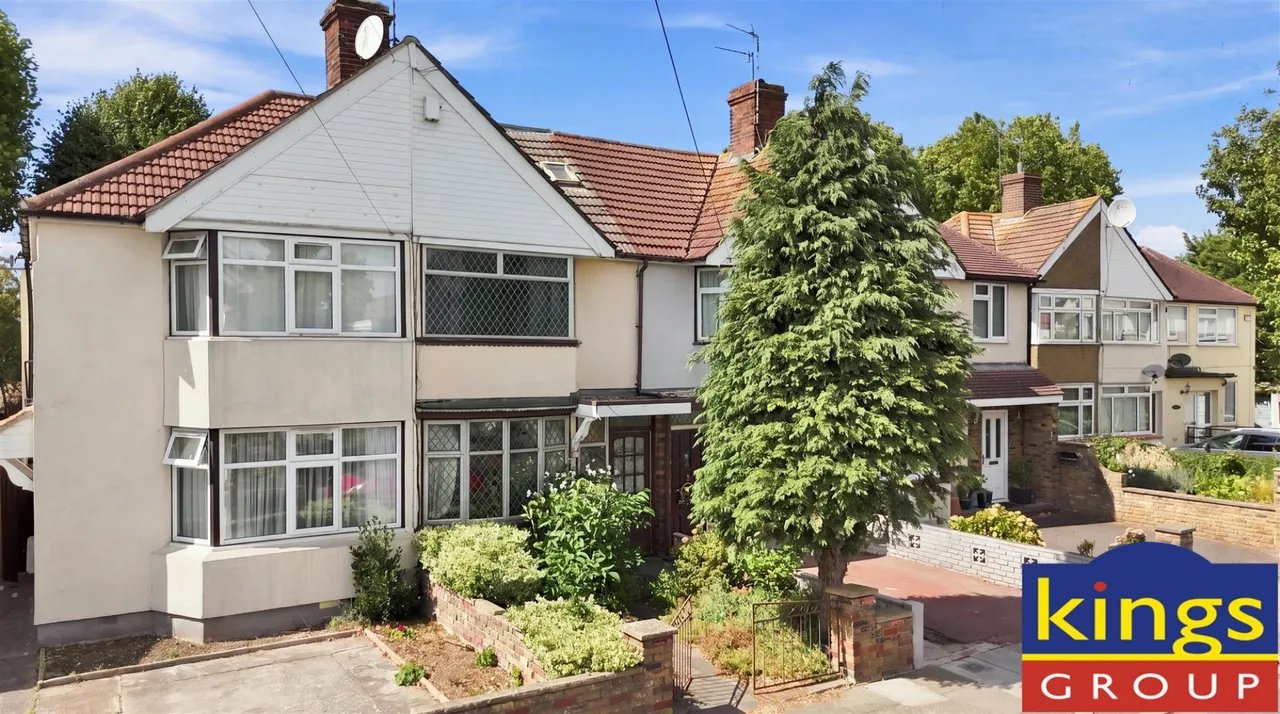 3 bed house for sale, Coniston Gardens, Edmonton, N9