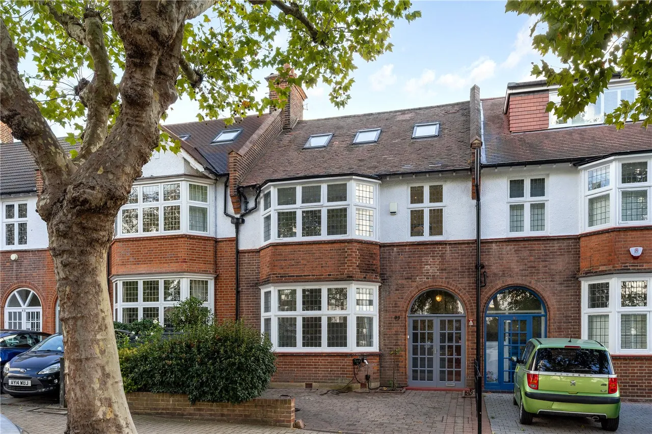 6 bed house to rent, Magdalen Road, Wandsworth, SW18