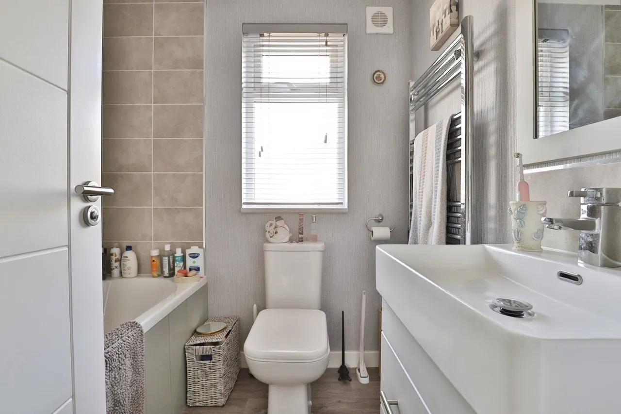 Matchams Lane, Hurn, BH23, photo 14