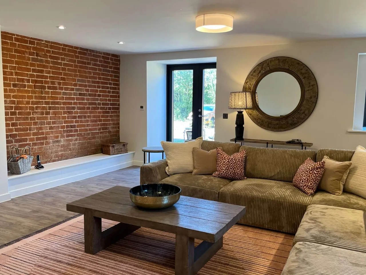 Hall Farm Barns, Thurleston Lane, Akenham, Ipswich, IP1 6TQ, photo 5