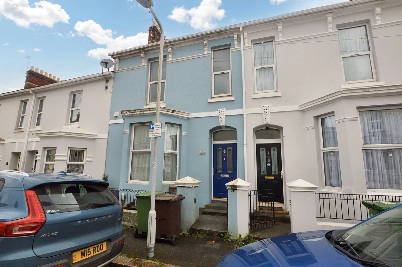 3 bed property to rent — Mainstone Avenue, Plymouth, Devon, PL4