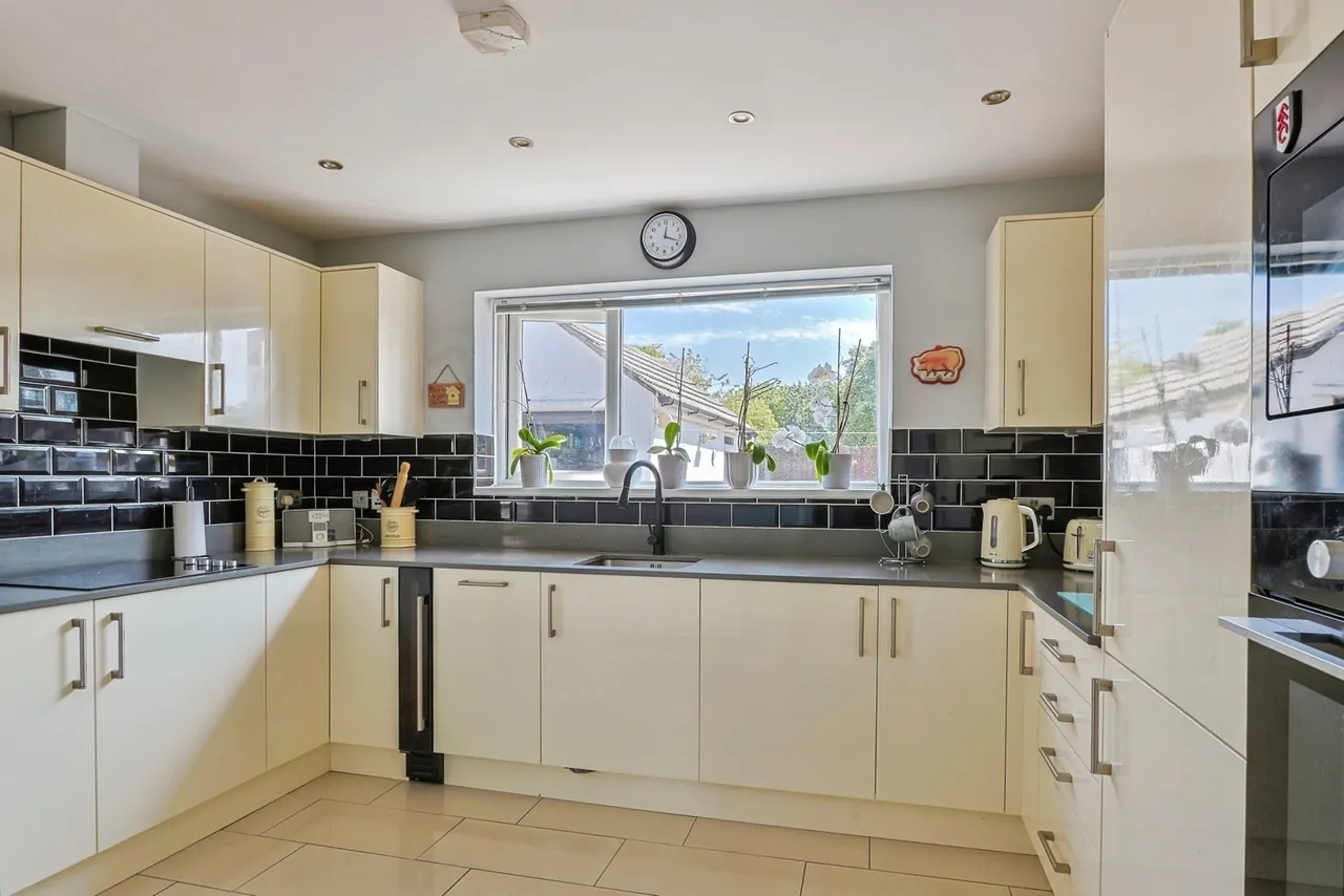 Old Vicarage Close, Northbourne, BH10, photo 6