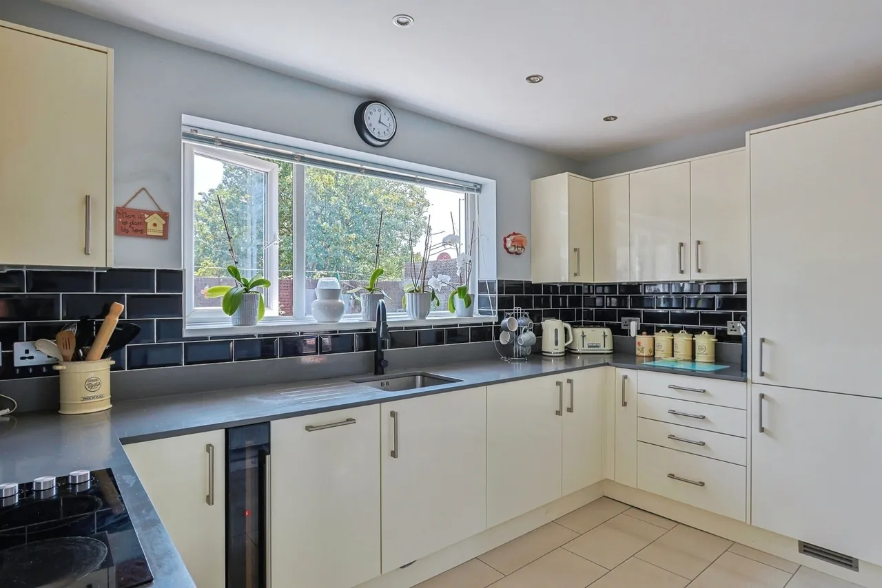 Old Vicarage Close, Northbourne, BH10, photo 4