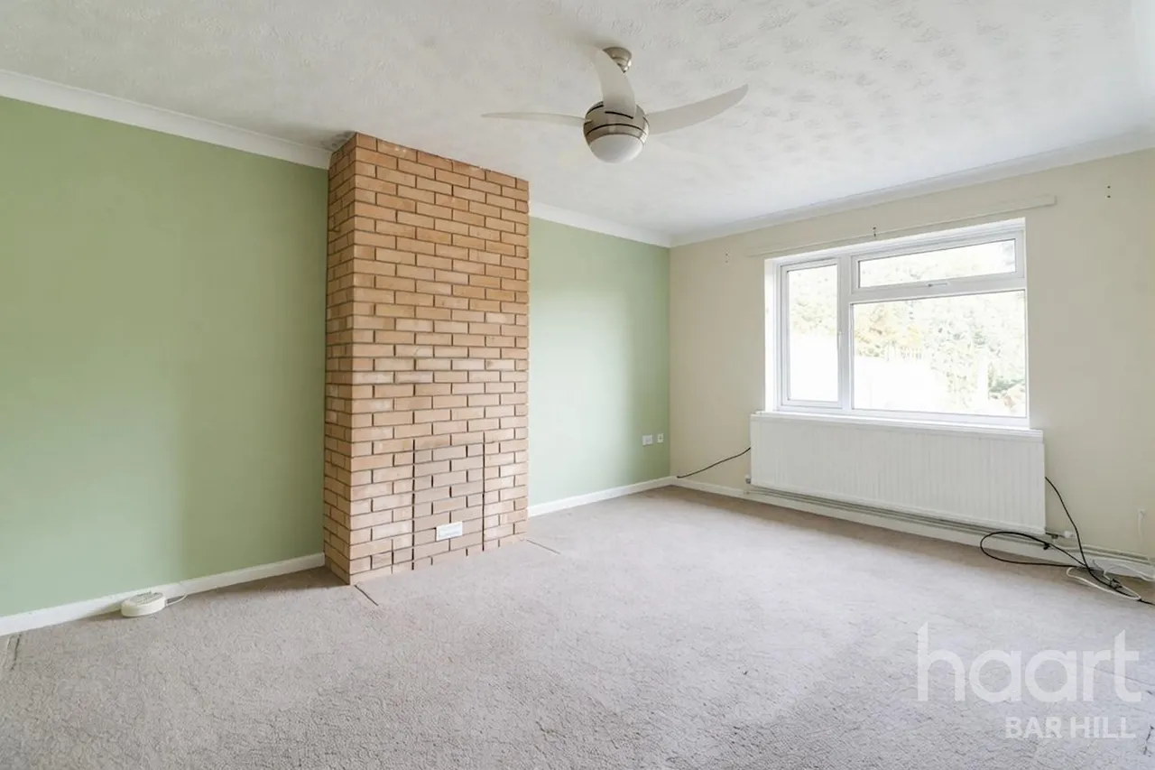 Windsor Gardens, Somersham, PE28, photo 4
