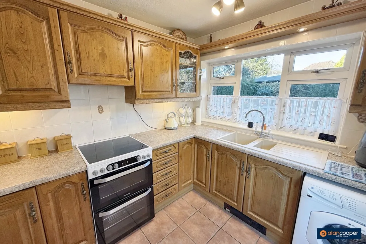 Benn Road, Bulkington, CV12, photo 5
