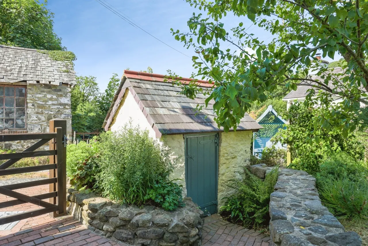 Llanfynydd, Carmarthen, SA32, photo 29