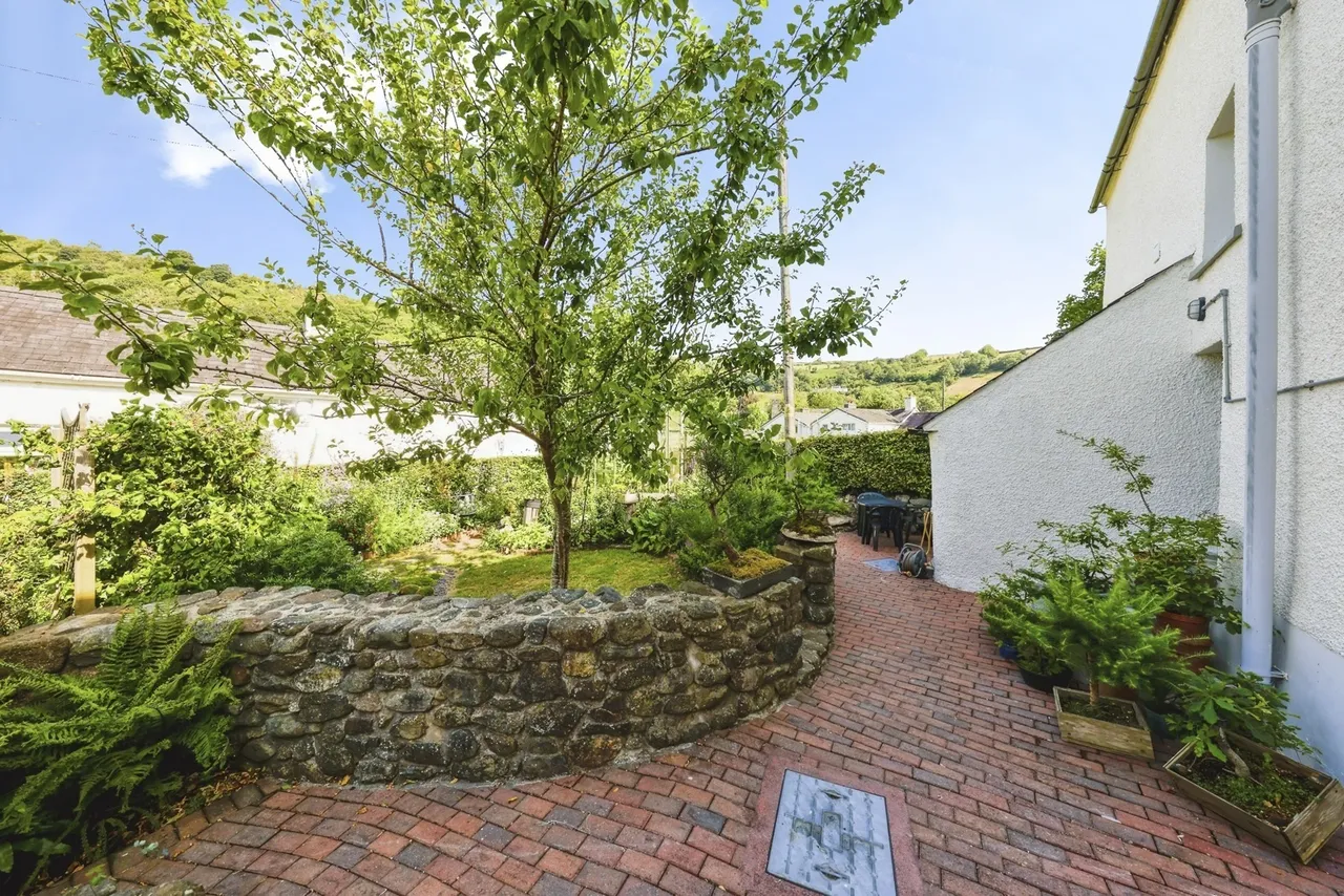 Llanfynydd, Carmarthen, SA32, photo 24