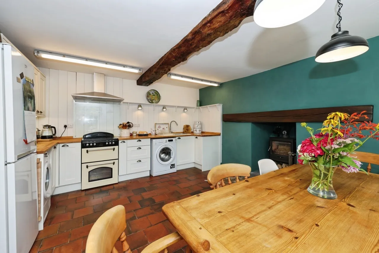 Llanfynydd, Carmarthen, SA32, photo 3