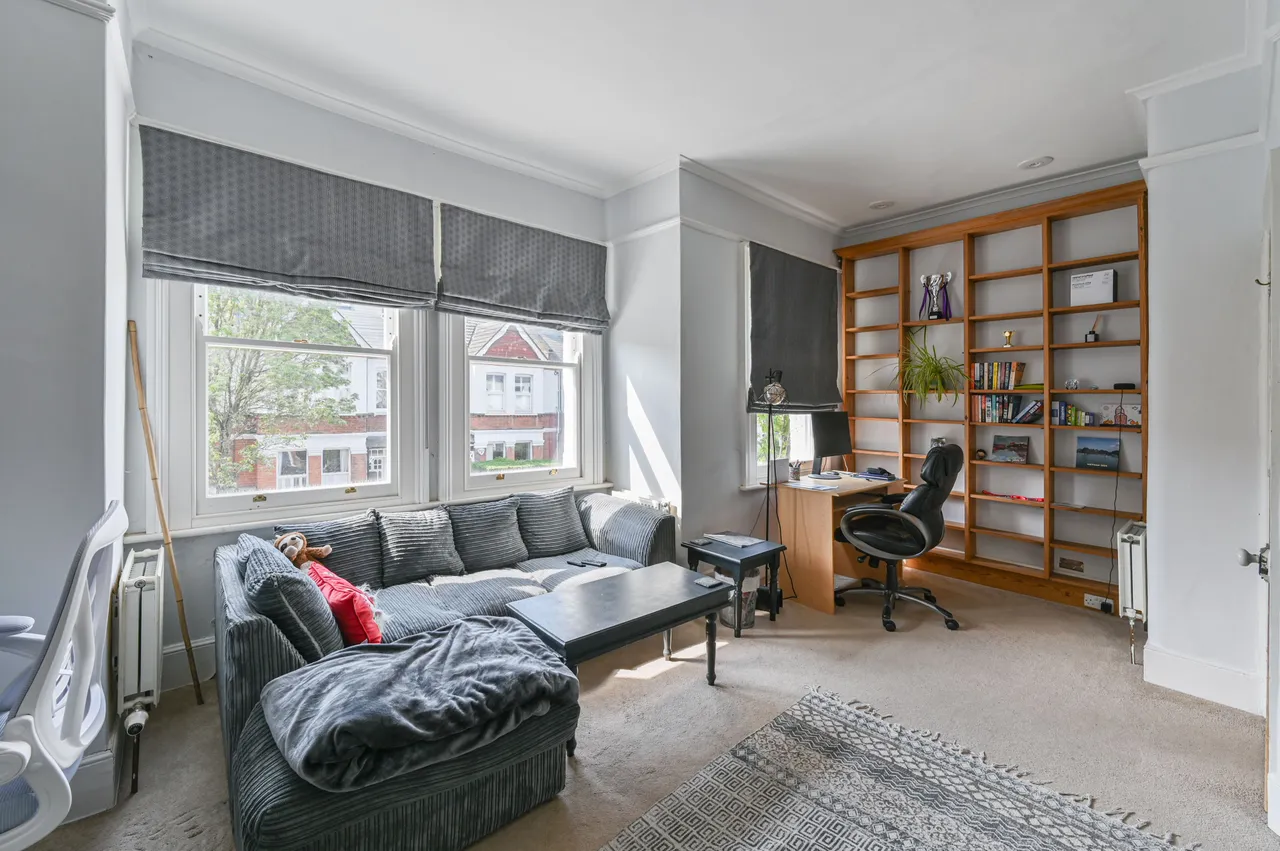 6a Oakmead Road, London, photo 2
