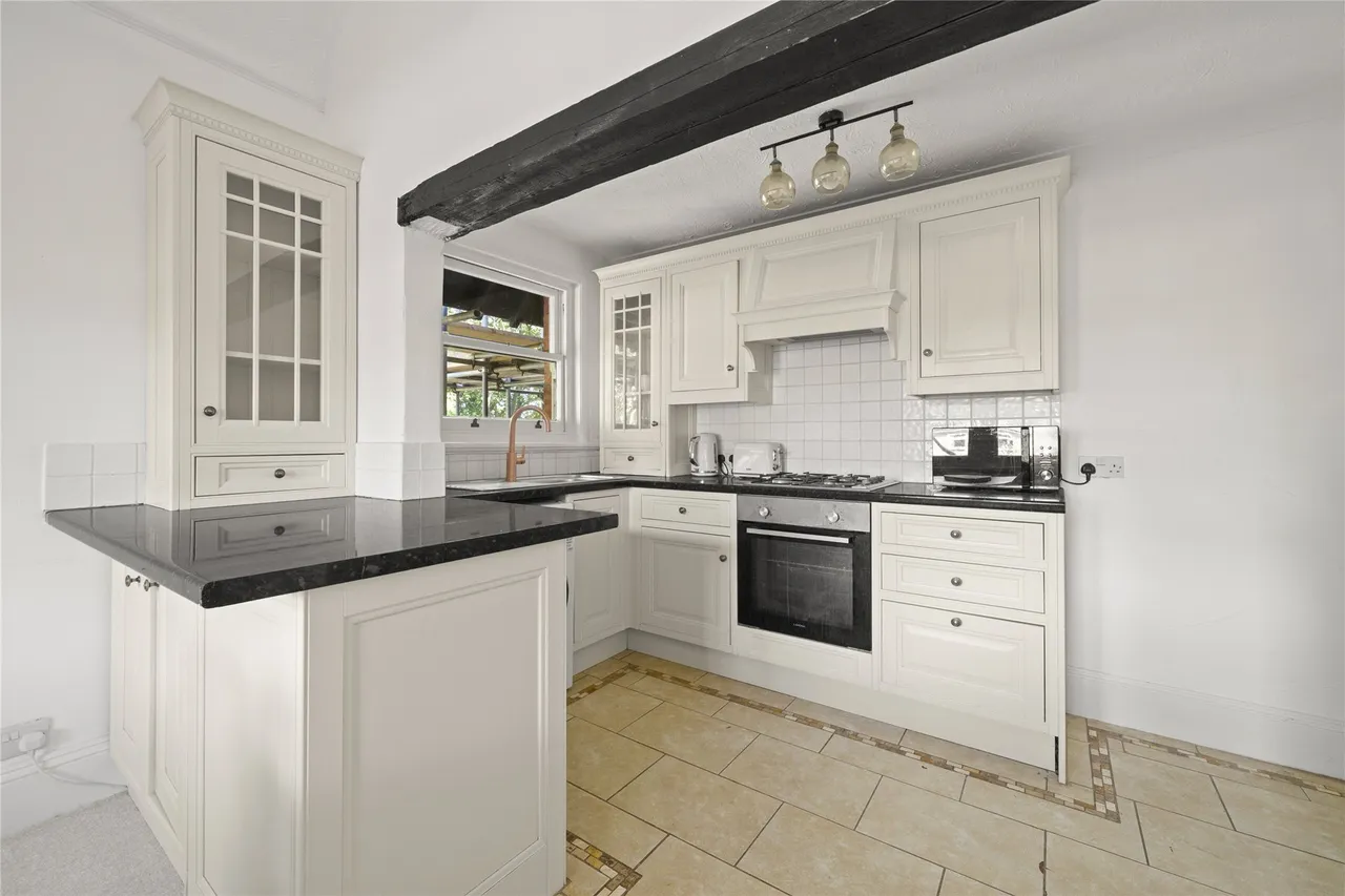 Egerton Road, Weybridge, KT13, photo 4