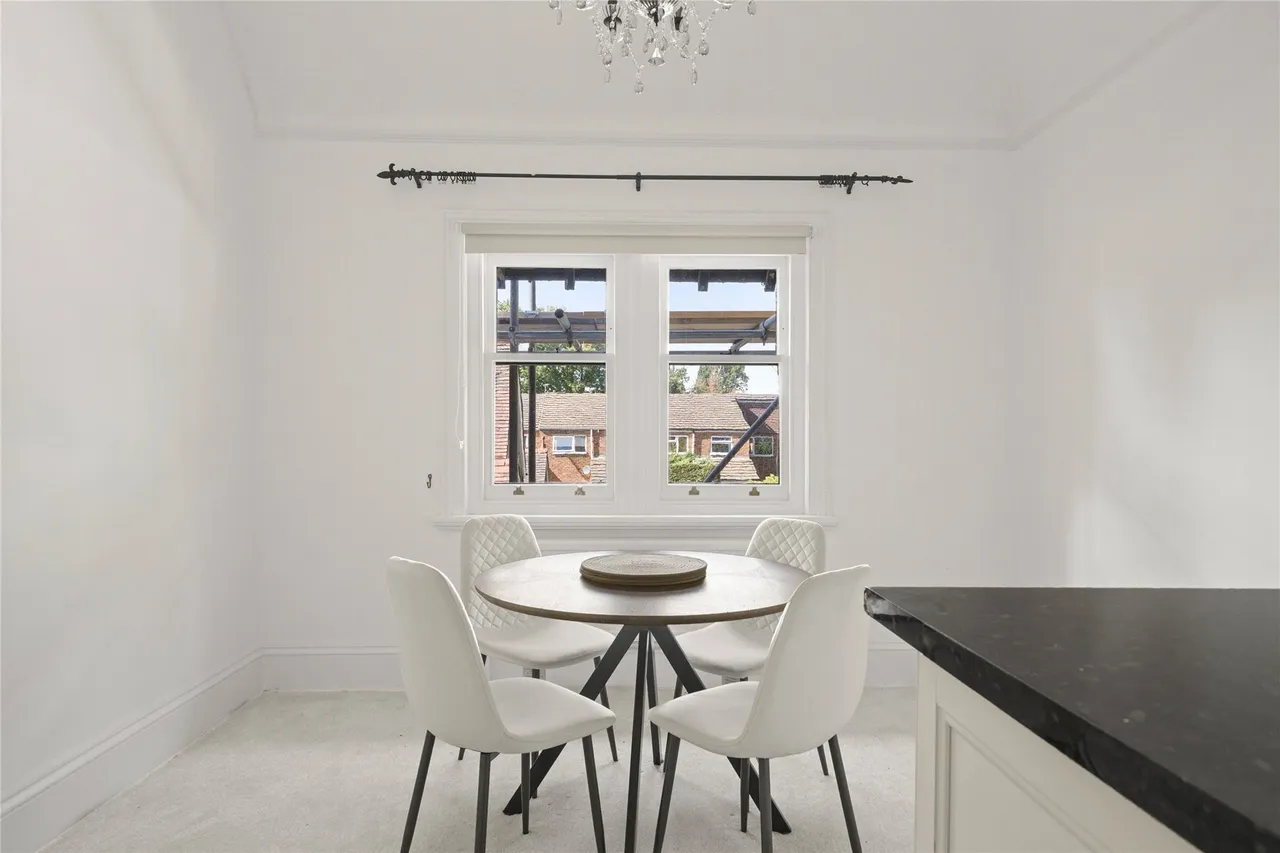 Egerton Road, Weybridge, KT13, photo 3