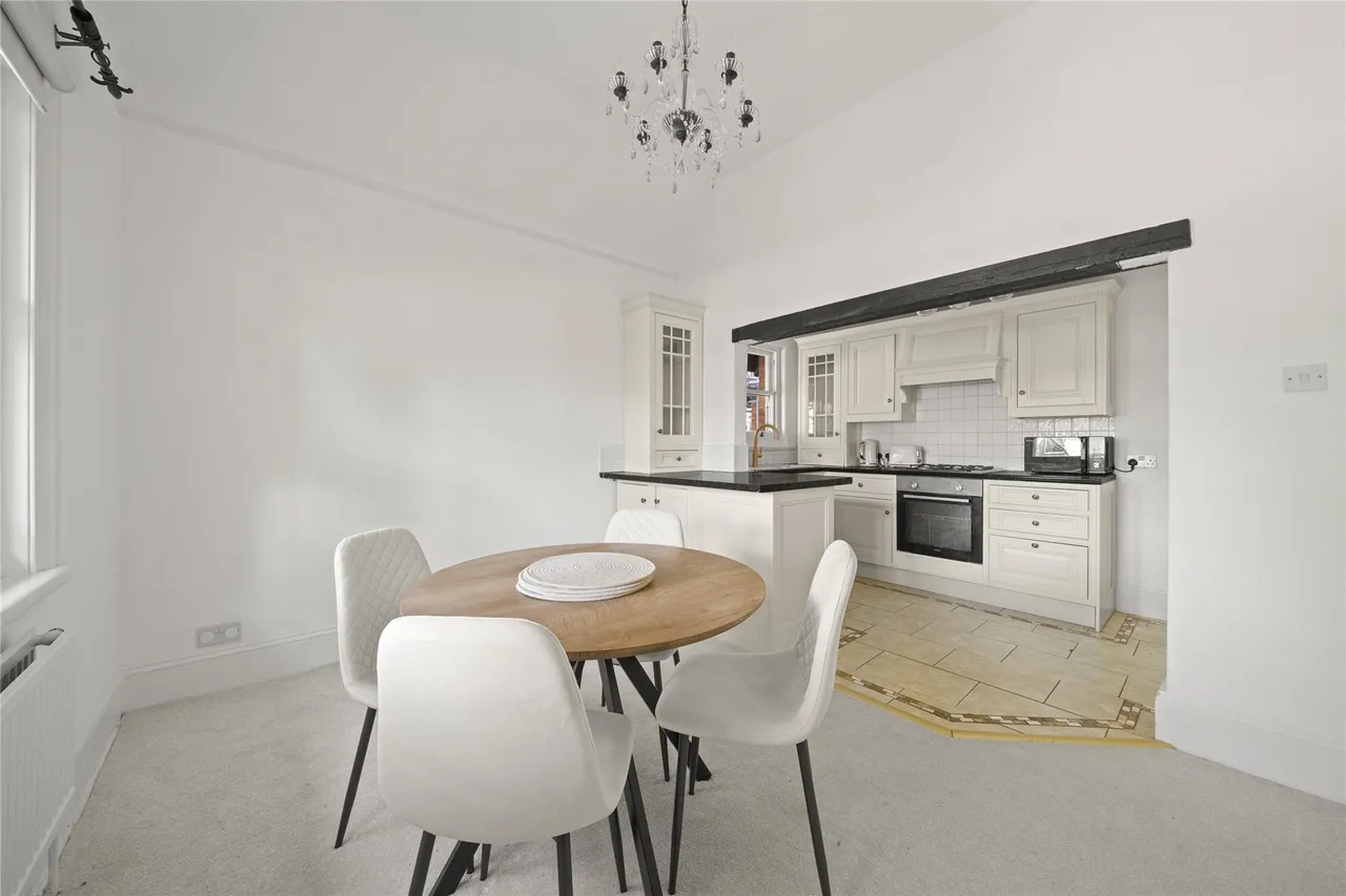 Egerton Road, Weybridge, KT13, photo 7
