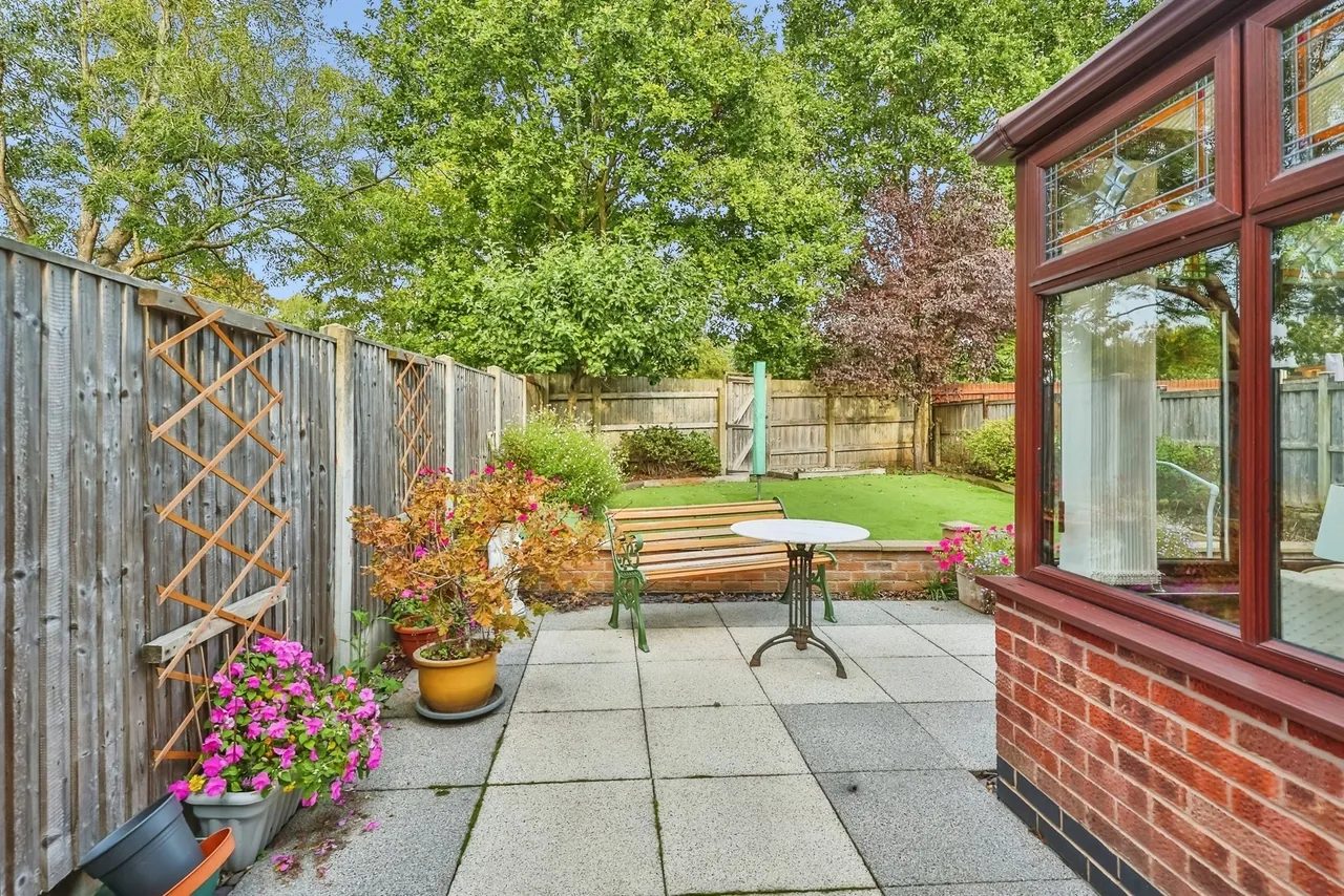 Fairway Drive, Nottingham, NG6, photo 31