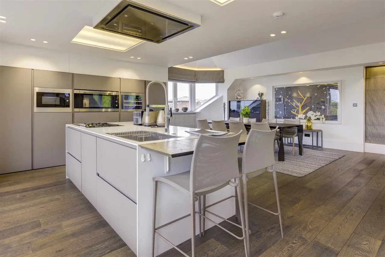 15 Kidderpore Avenue, Hampstead, London, NW3 7SG, photo 3