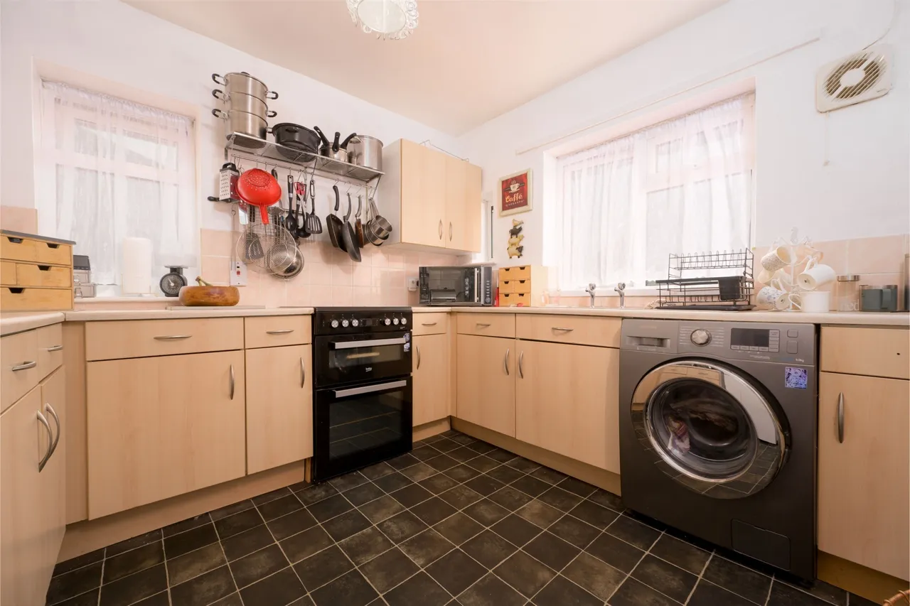 Devon Drive, Kettering, NN15, photo 5
