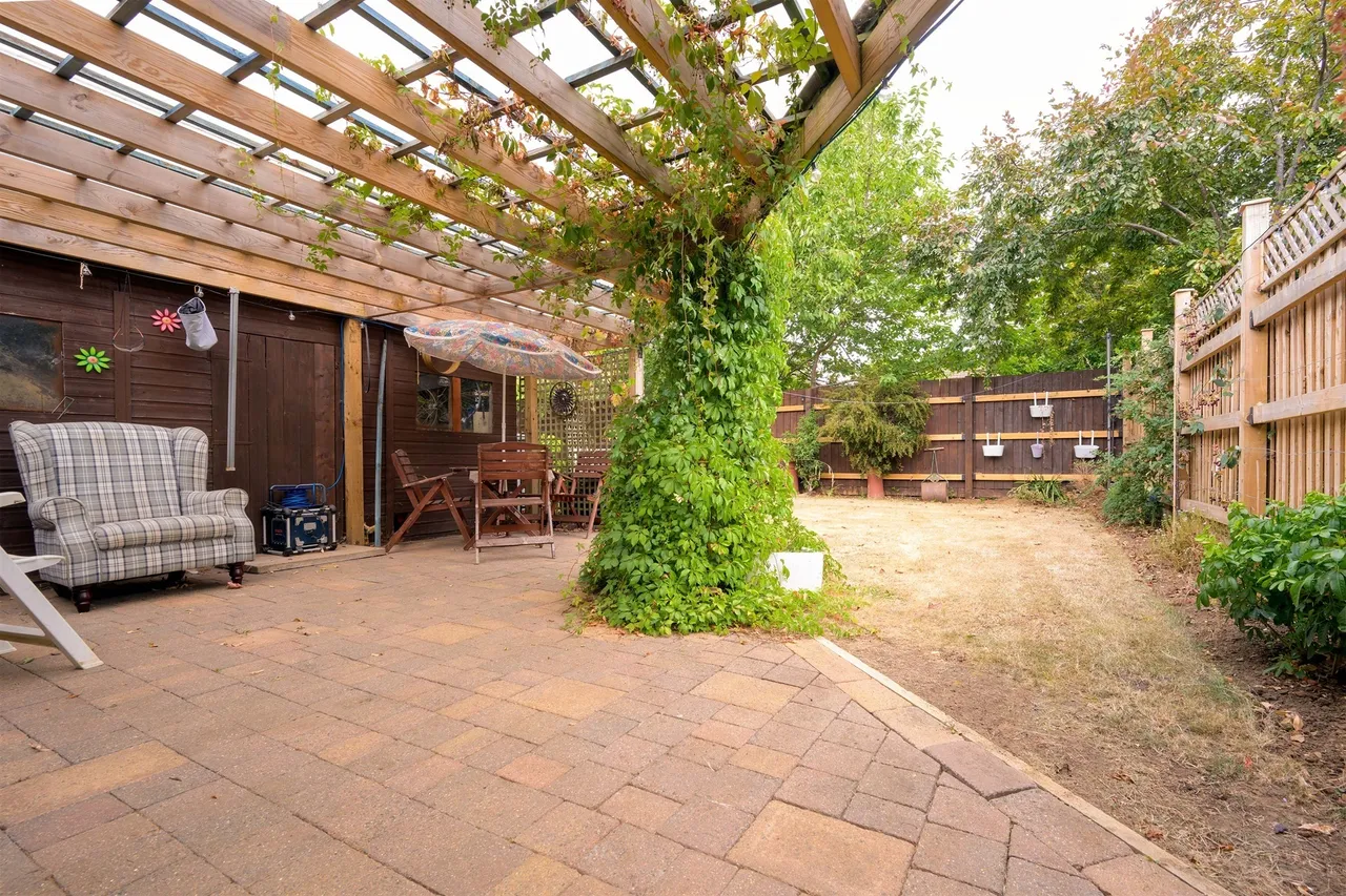 Devon Drive, Kettering, NN15, photo 2