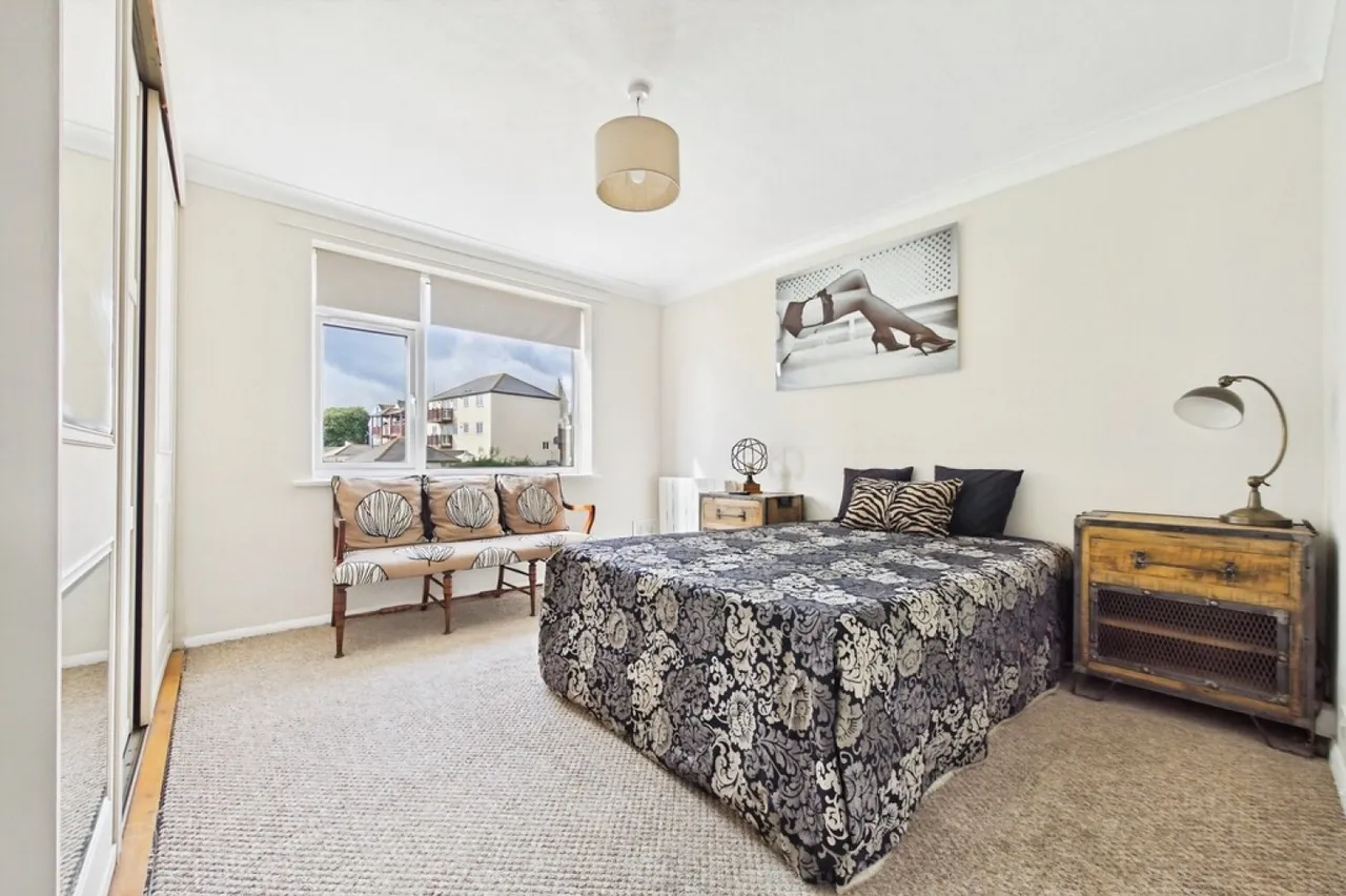 The Riviera, Sandgate, photo 6