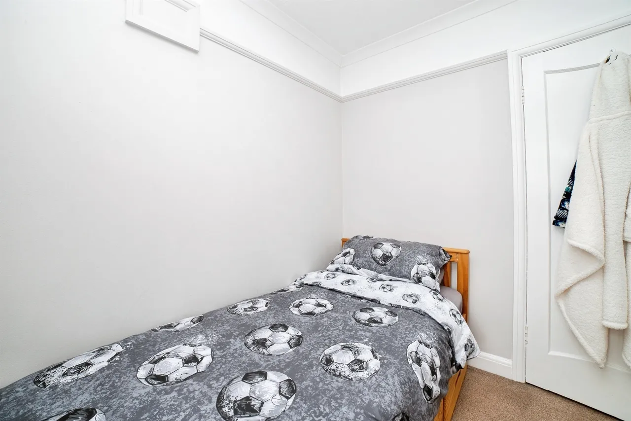 Sutton Road, Mansfield, NG18, photo 15