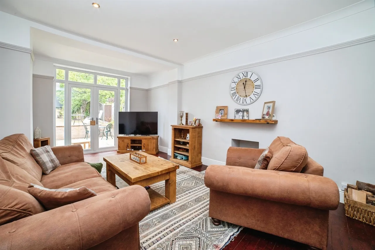 Sutton Road, Mansfield, NG18, photo 5