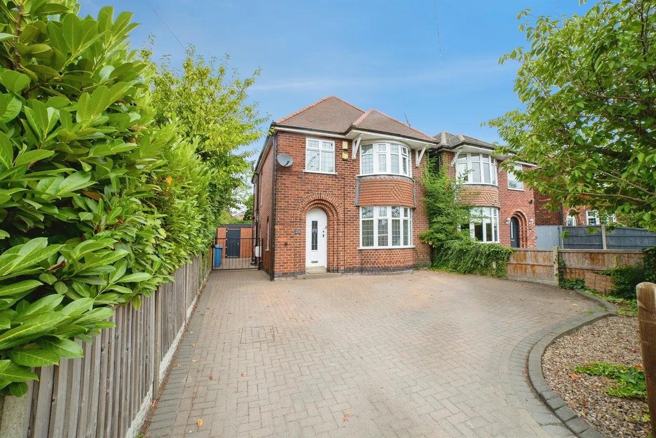 3 bed house for sale, Sutton Road, Mansfield, NG18