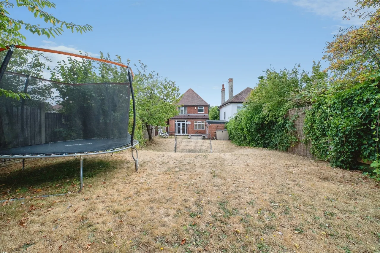 Sutton Road, Mansfield, NG18, photo 20