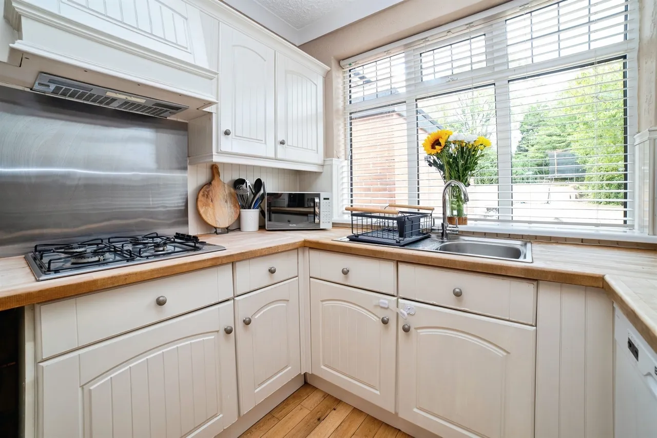 Sutton Road, Mansfield, NG18, photo 8