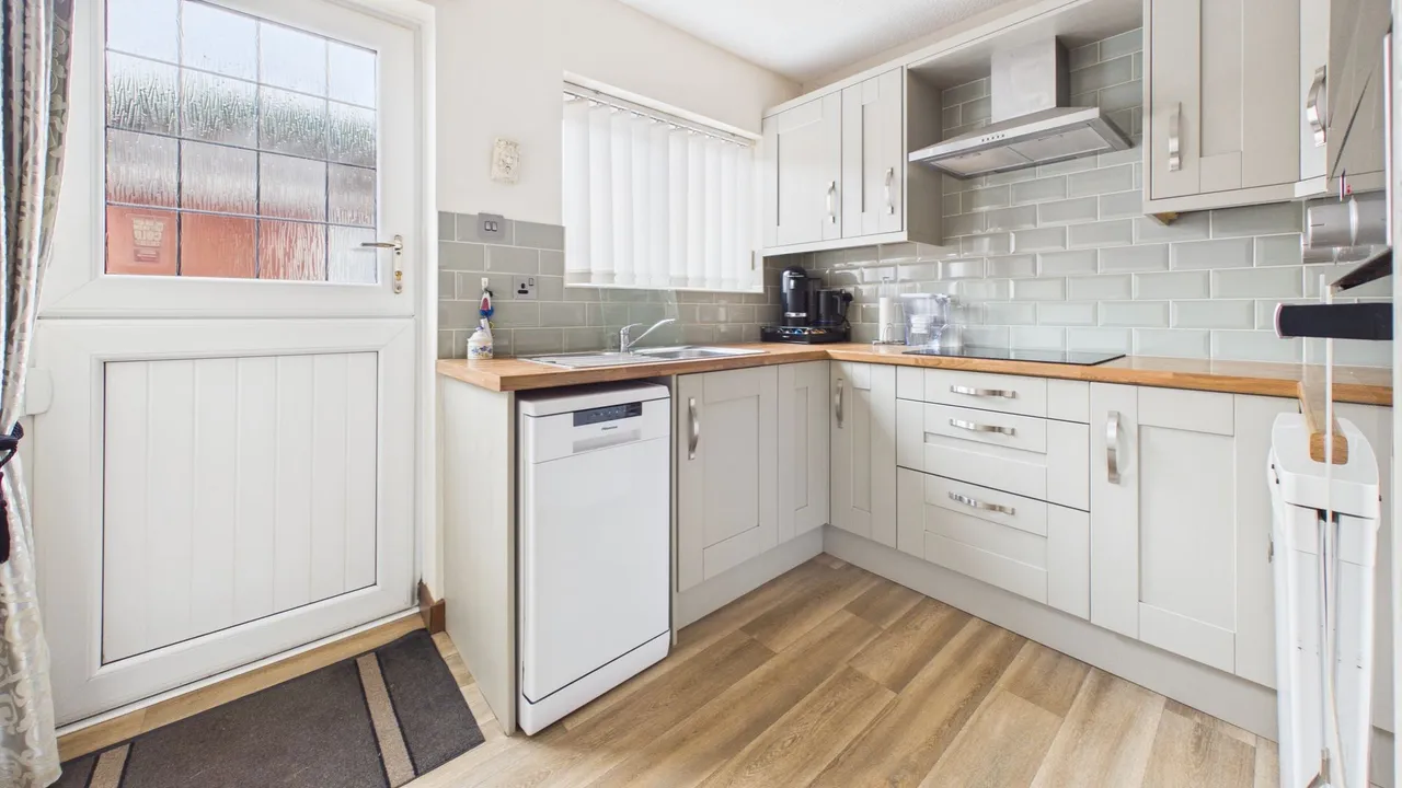 Crown Lane, Thurlby, Bourne, PE10, photo 5