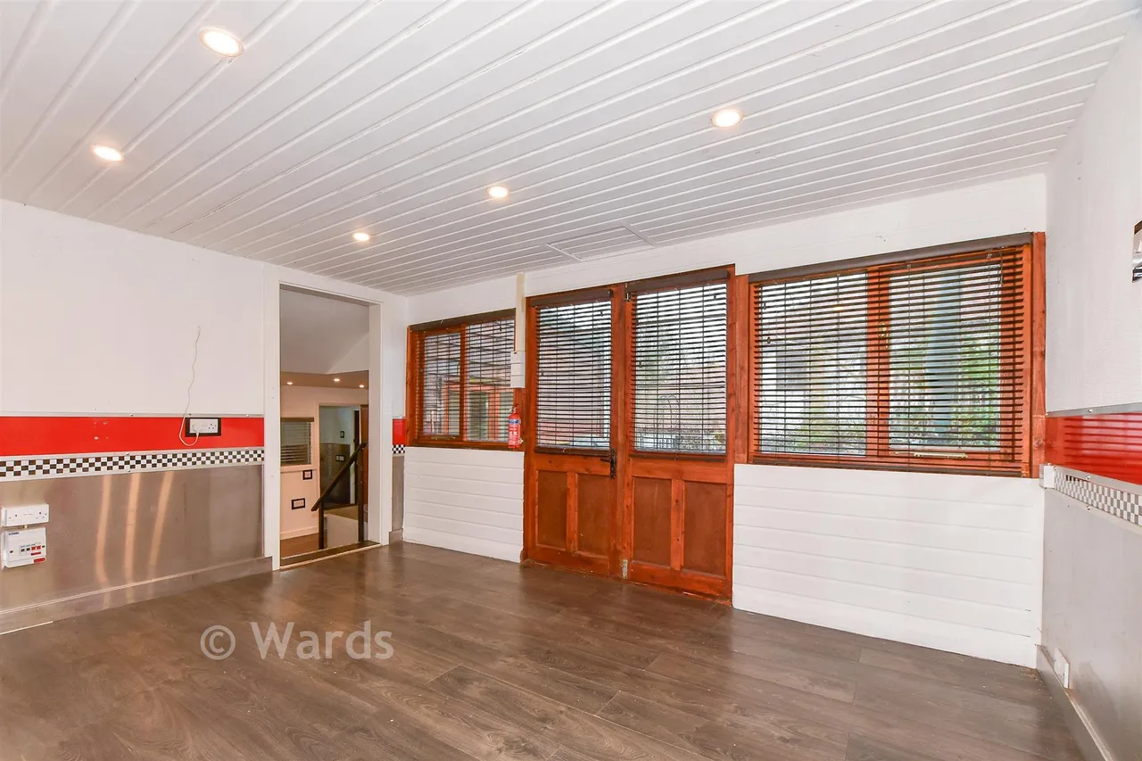 Babs Oak Hill, Sturry, CT2, photo 13