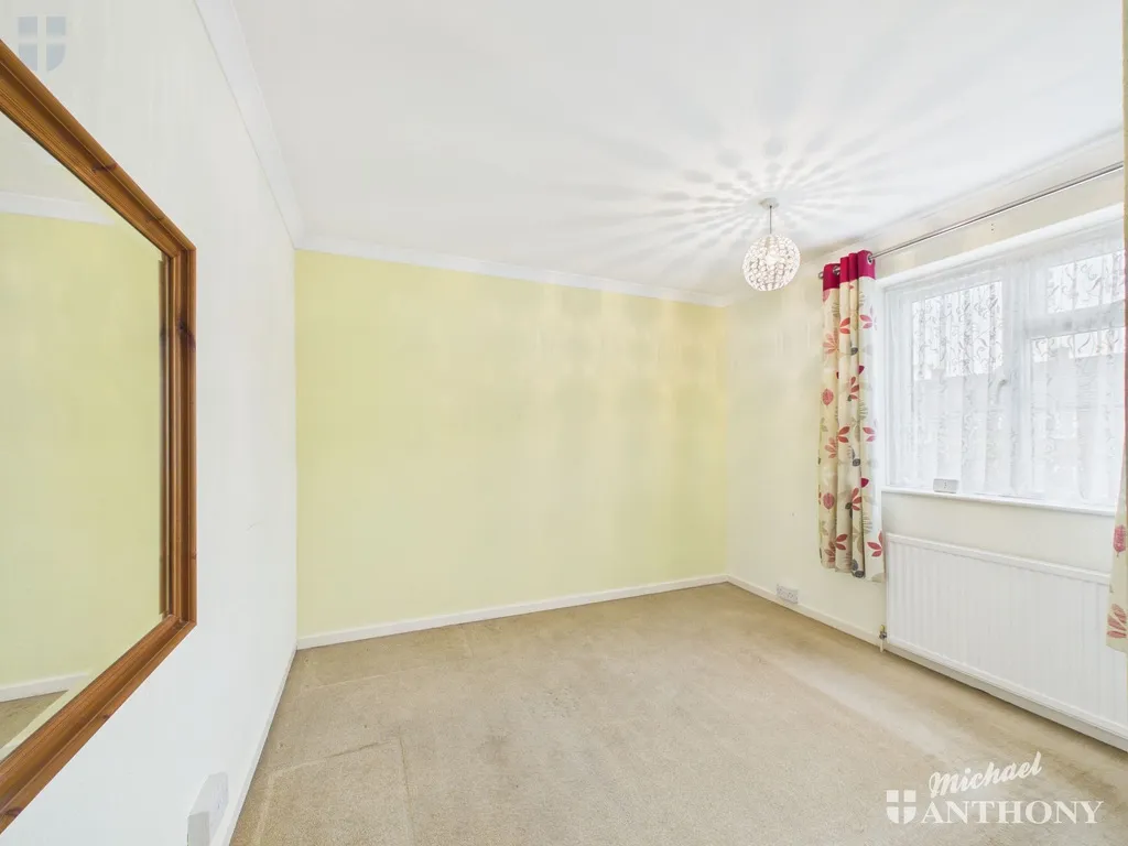 Gatehouse Road, Aylesbury, HP19 8EH, photo 7