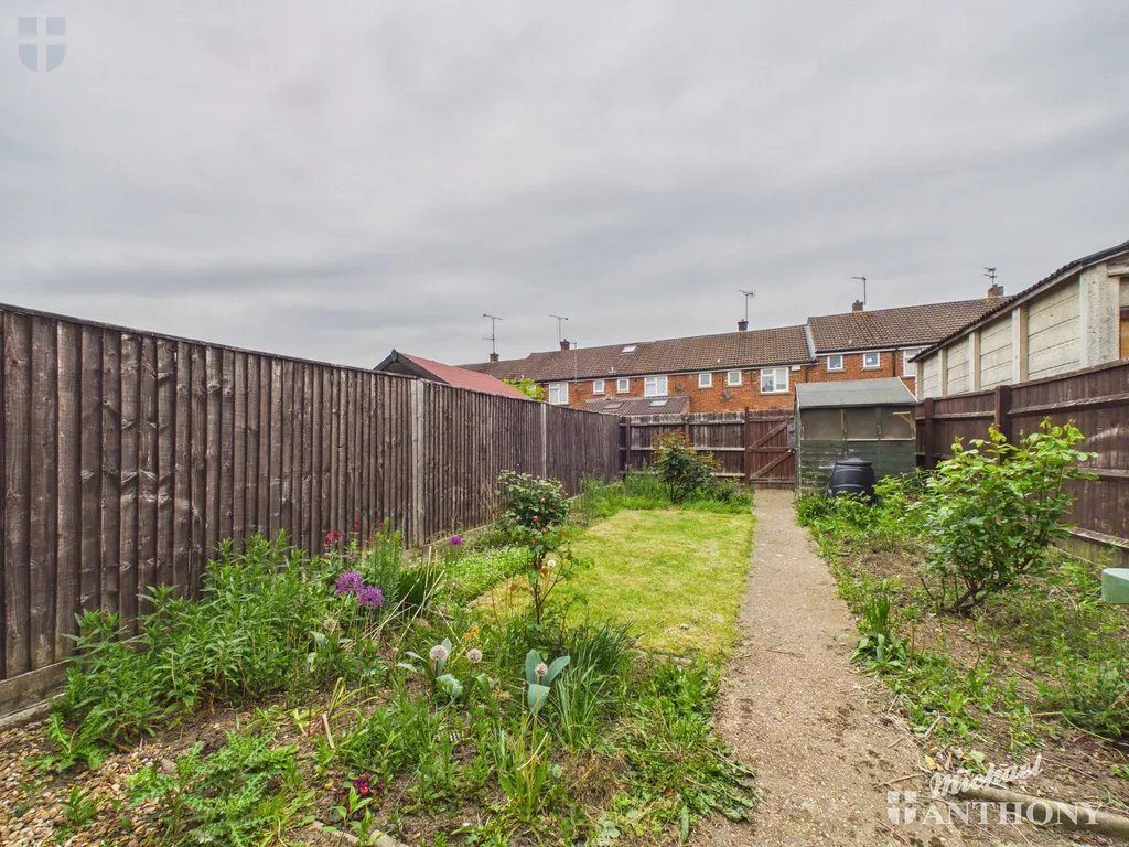 Gatehouse Road, Aylesbury, HP19 8EH, photo 3