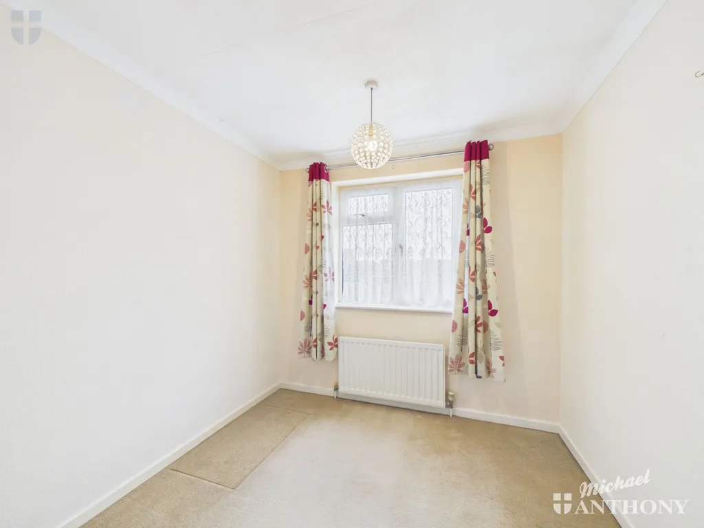 Gatehouse Road, Aylesbury, HP19 8EH, photo 5