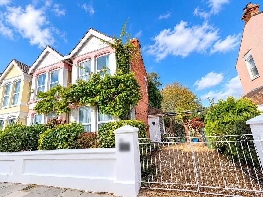 1 bed flat to rent, Festing Grove, Southsea, PO4