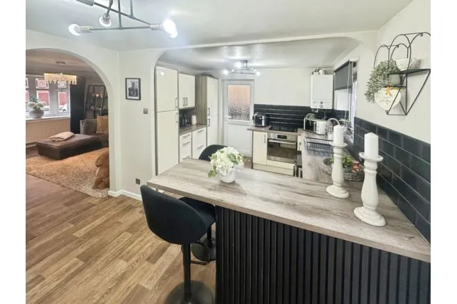 3 bed house for sale — Lydd Close, Lincoln