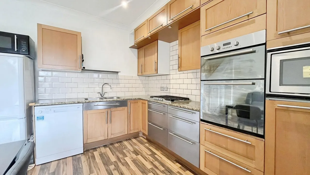 Gander Green Lane, Sutton, SM1, photo 8