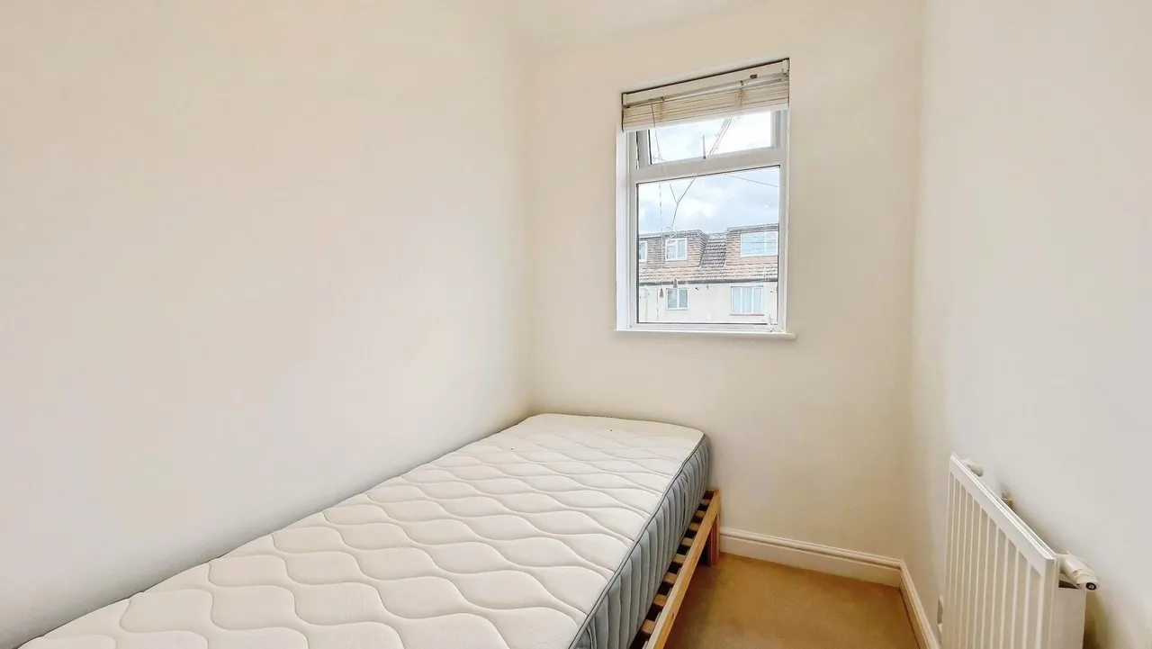 Gander Green Lane, Sutton, SM1, photo 16