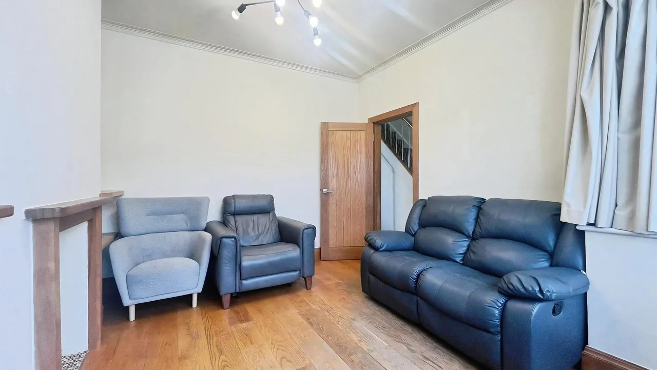 Gander Green Lane, Sutton, SM1, photo 4